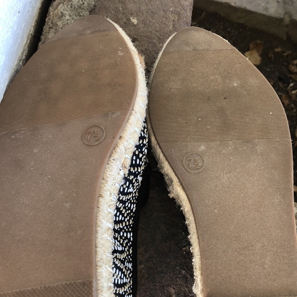 BLACK & WHITE WOVEN ESPADRILLE FLAT 7 1/2 NEW CARLY UNIVERSAL THREAD NWOT - Picture 10 of 11